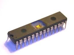 Pull Microcontroller Chip Motorola MC68HC11A0FN3