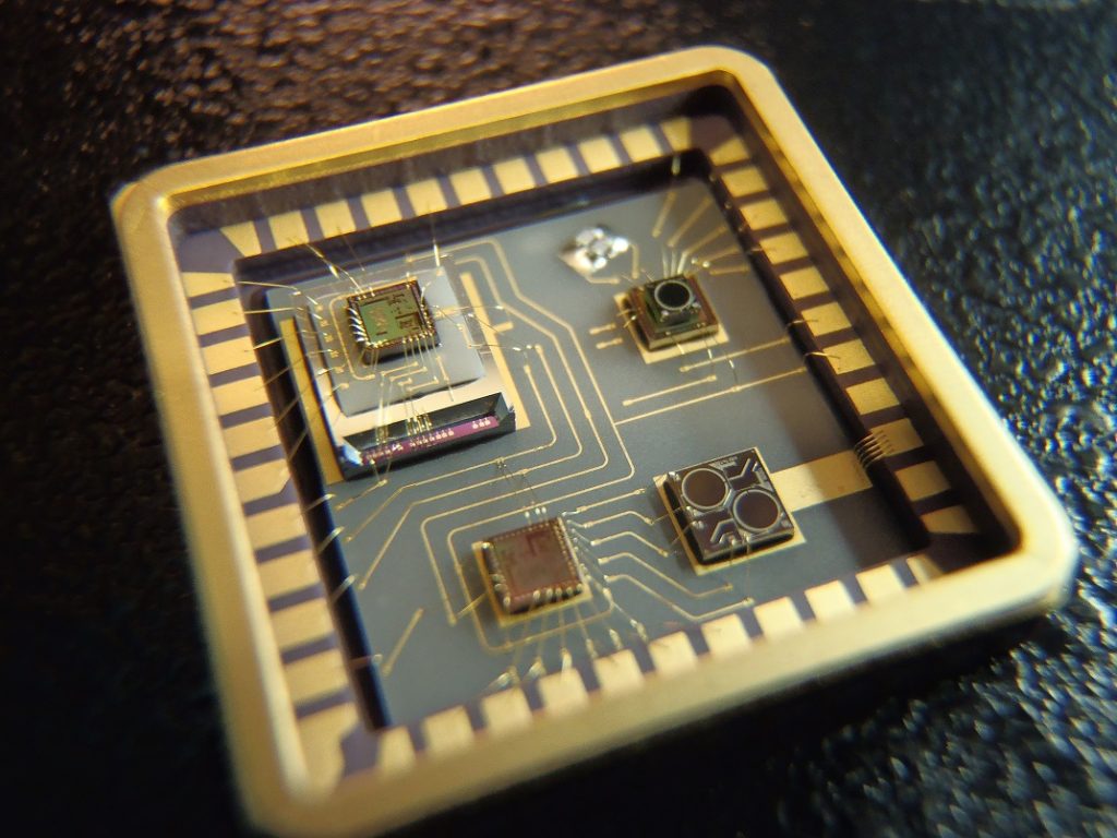 Unlock IC PIC18F67K22 security fuse protection system and readout embedded binary from MCU memory, fuse bit can be found through microcontroller reverse engineering technique