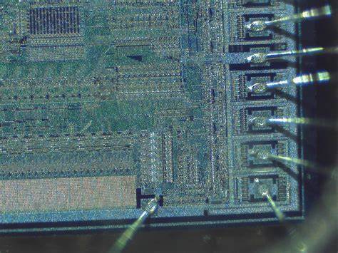 Break IC PIC12F615 and extract the embedded Software from mcu pic12f615 memory,  the protective system of microcontroller pic12f615 will be broken