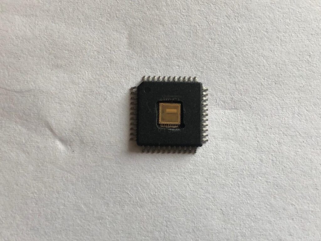 ST CPU SPC560P50L5 on chip code flash memory Cracking